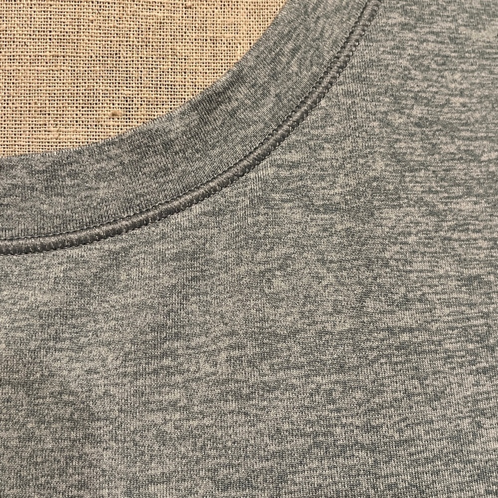 Athleta Women's Long Sleeve Tee - Picture 2 of 5